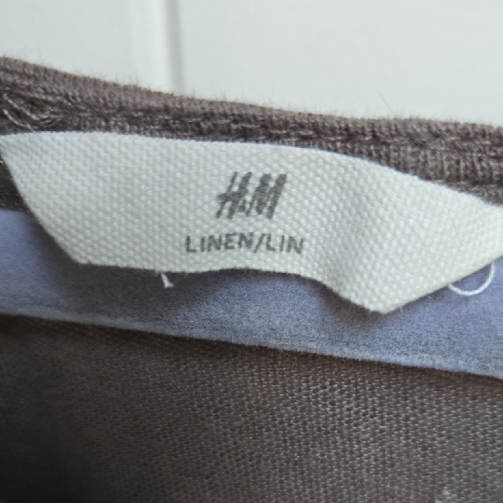 H&M Relaxed V-Neck Short Sleeve Top - Brown - Picture 3 of 5